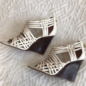 Tory Burch Wedges Size 7.5 FLASH SALE 1 HOUR ONLY